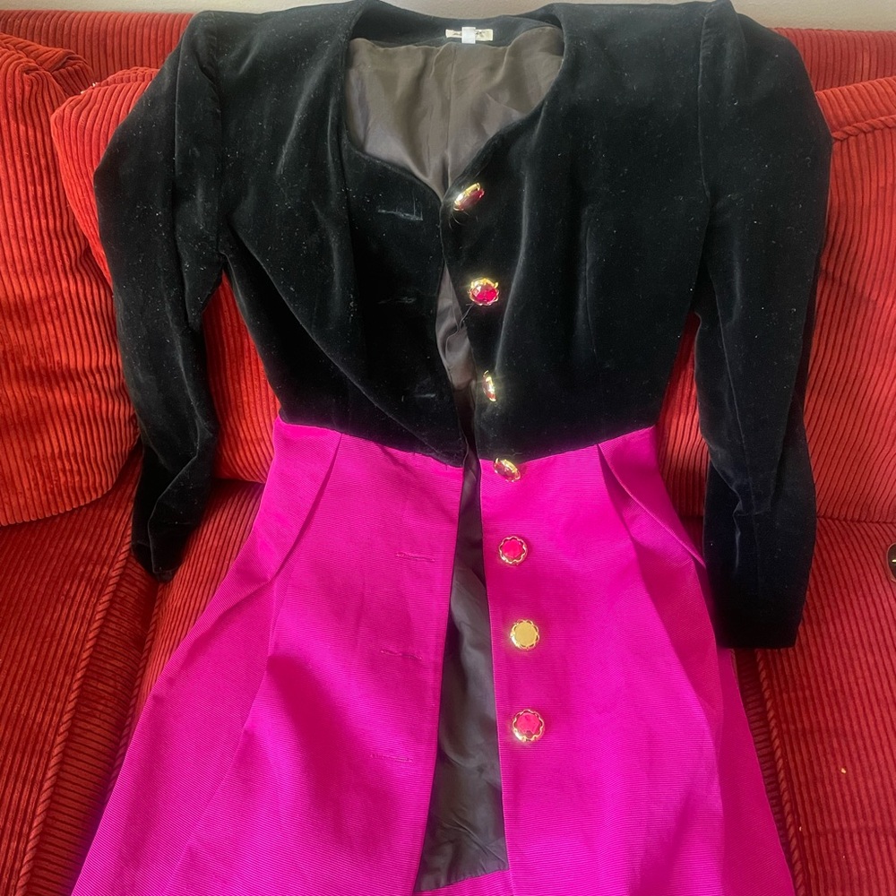 Black and Pink Button-Up Dress 80’s Vintage Made in Italy